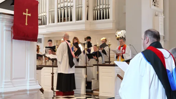P1068054Pride Evensong
