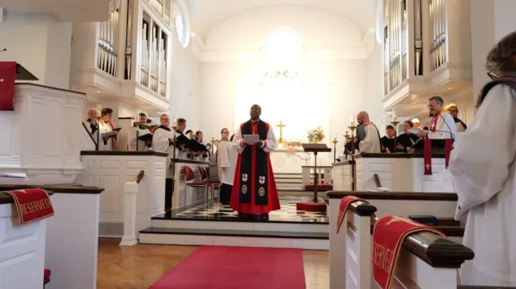 P1068012Pride Evensong